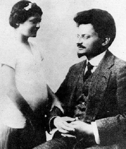 658. ЛЕНИН И ТРОЦКИЙ